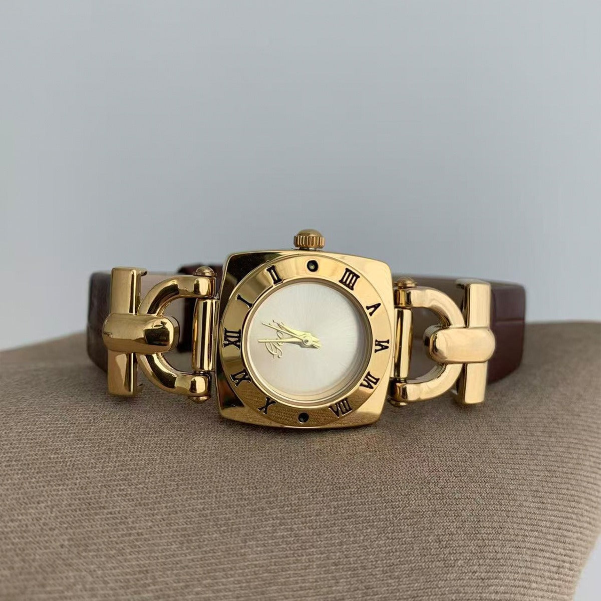 Vintage brown-gold mid-century modern fashionable elegant high-end waterproof women's watch