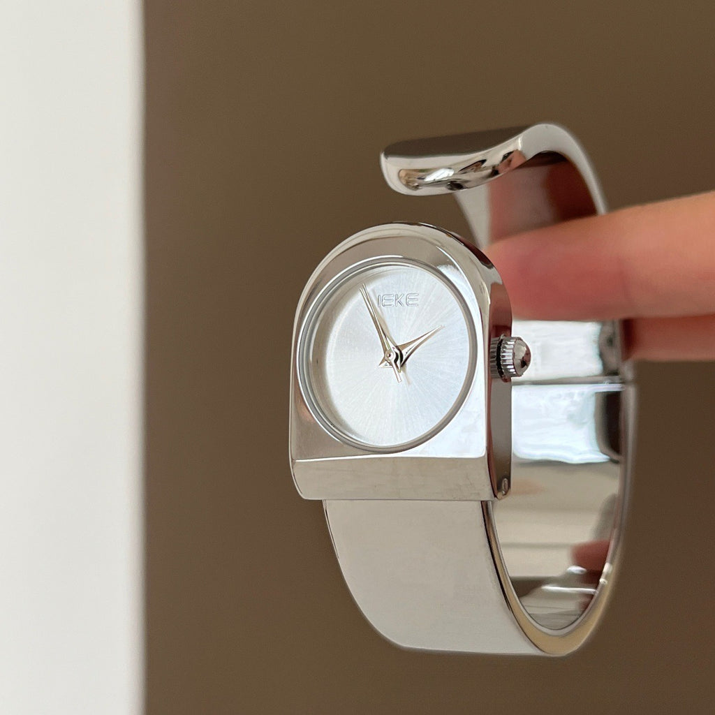 Minimalist retro dumb clock bracelet watch for women - niche, high-end, light luxury, exquisite, and elegant ladies' watch