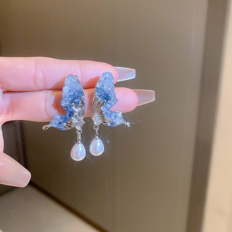 Silver needle gradient crystal flower earrings - chic design studs, versatile everyday earrings for a touch of elegance