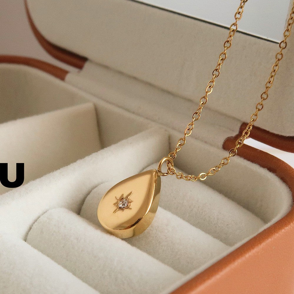 Titanium steel color-preserving small mirror necklace for women retrofrench embossed magic mirror rose square brand