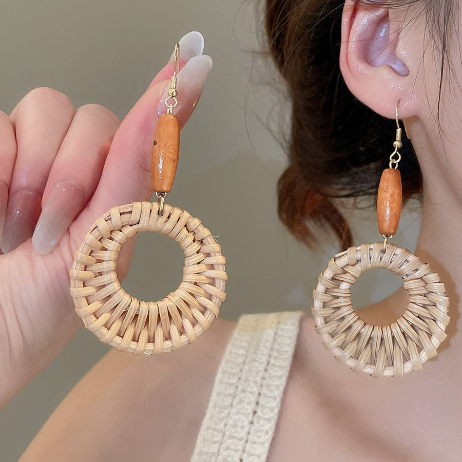 Retro ethnic style silver needle resin rattan beads round pendant earrings fashioneasiest for match earrings sense of design earrings