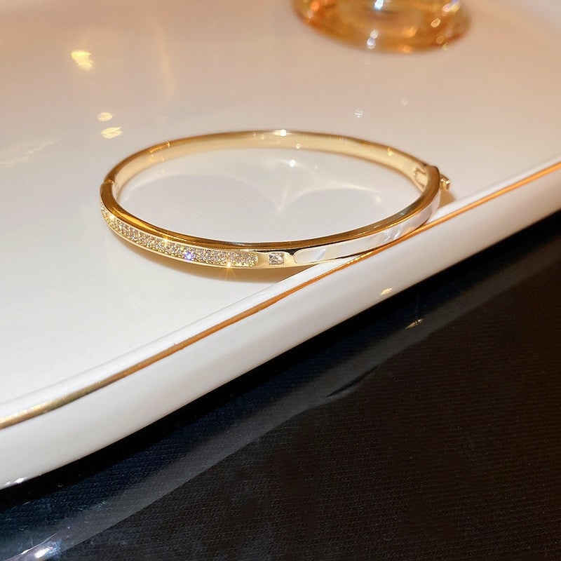 Real gold electroplated diamond letter open bracelet new arrivalaccessible luxuryclassy sense of hand jewelry for women