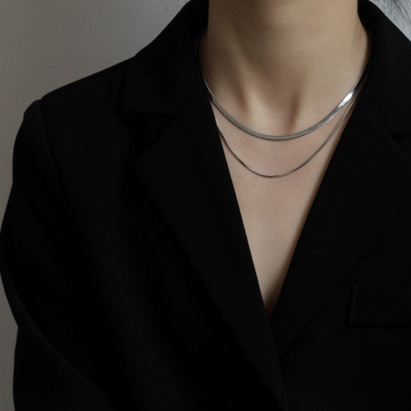 Titanium steel color-preserving small mirror necklace for women retrofrench embossed magic mirror rose square brand