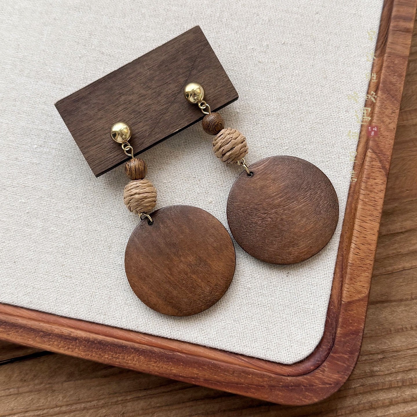 Retro ethnic style silver needle resin rattan beads round pendant earrings fashioneasiest for match earrings sense of design earrings