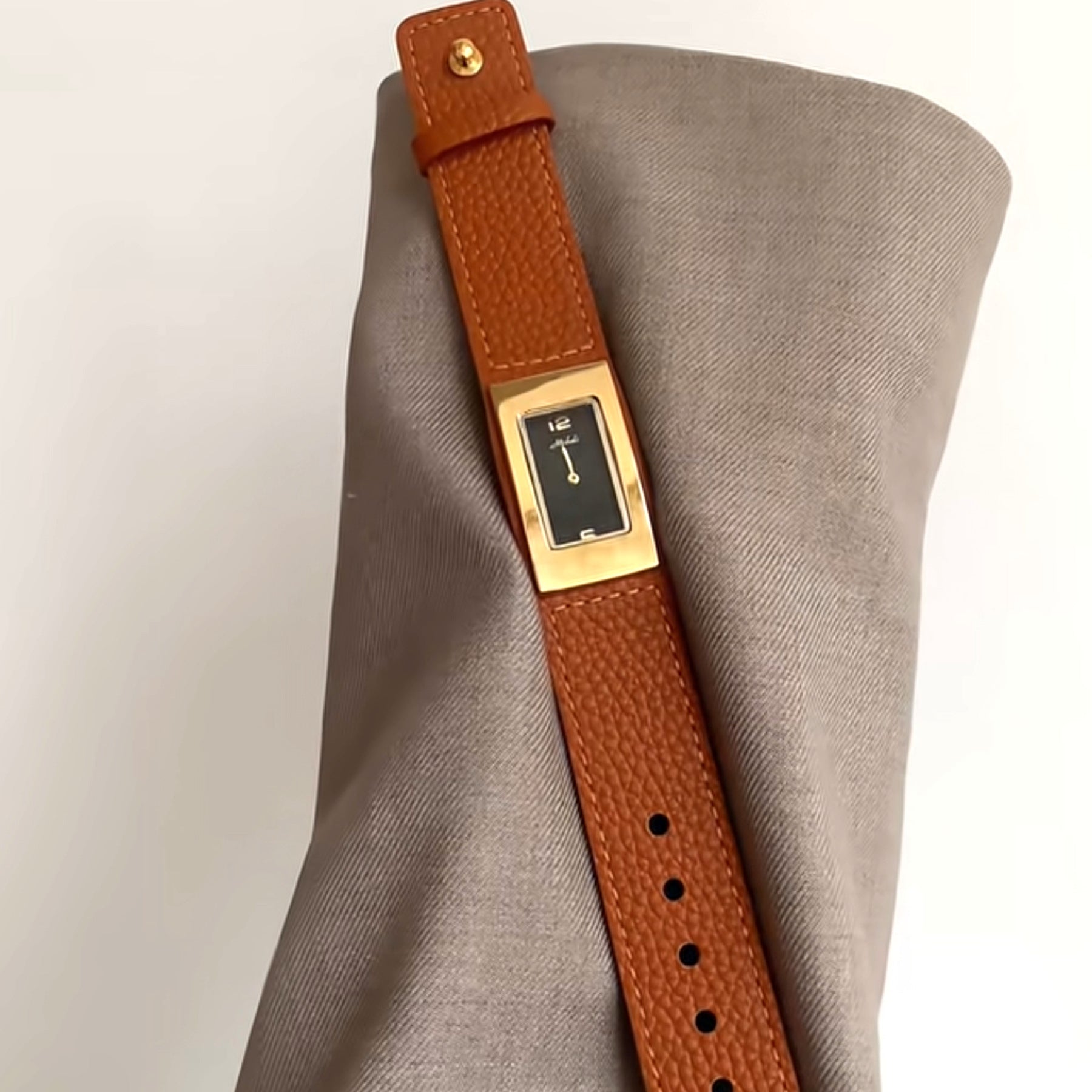 2026 trendy women's watches: vintage-inspired, high-end, exquisite, stylish, niche, and accessible luxury quartz wristwatches
