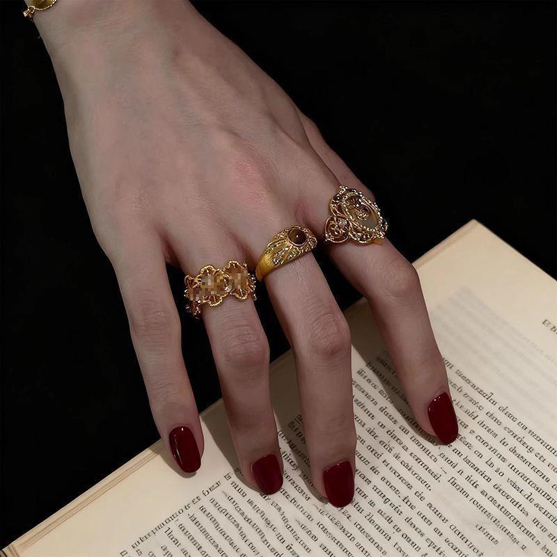 Vintage court style gold ring - women's luxury stackable open ring