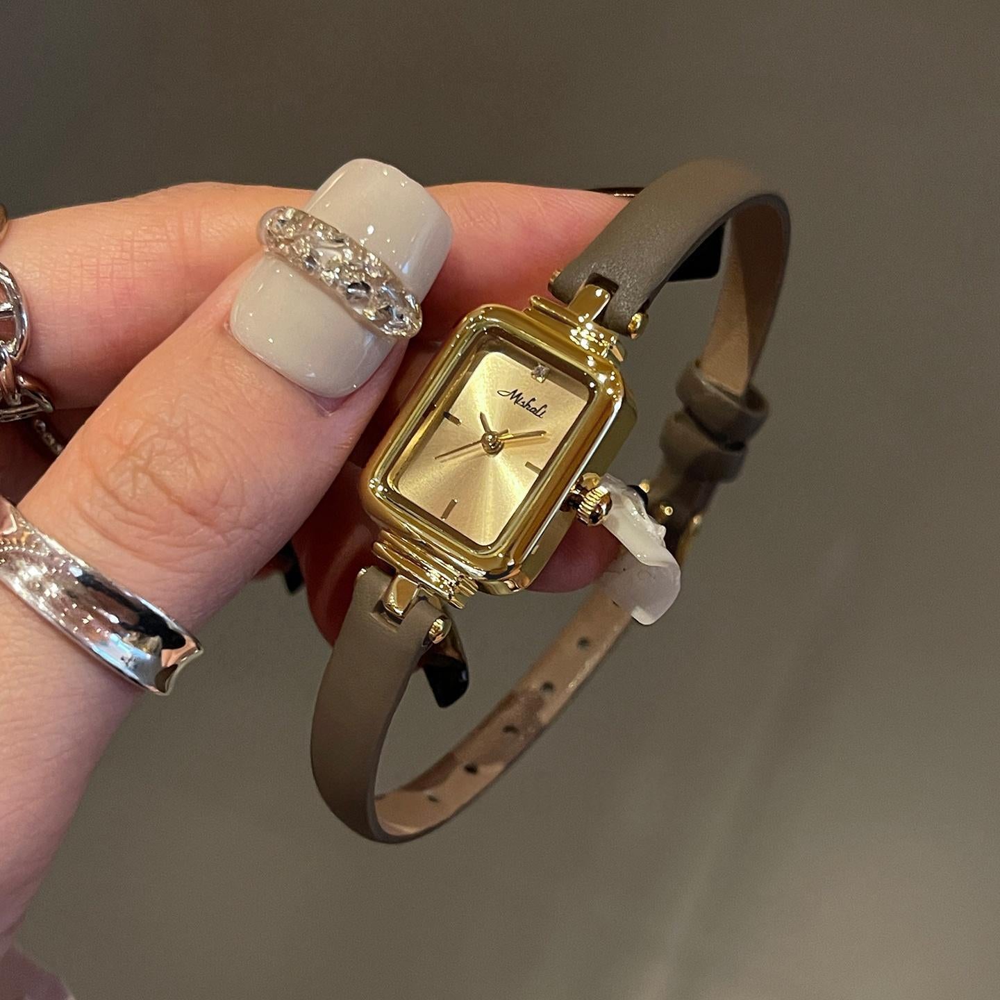 Weneed small dial watch women's 2026 new arrivalaccessible luxuryniche style women's casual square elegant quartz women's watch