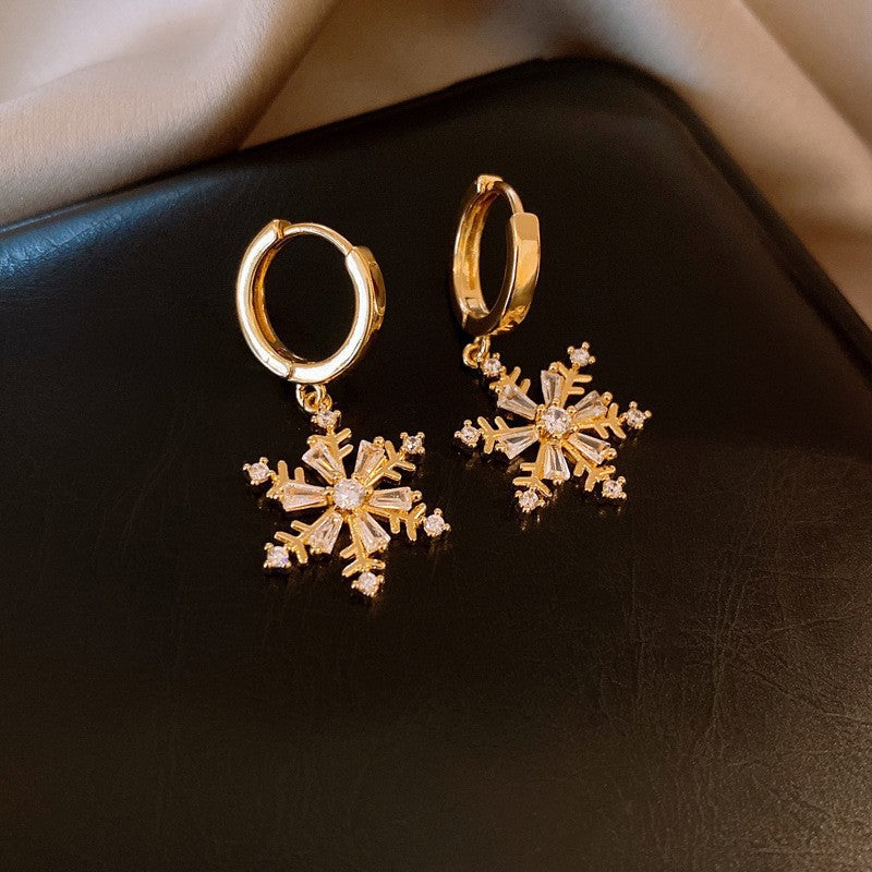 Real gold electroplated silver needle pearl flower earrings fashionelegant earrings accessible luxuryclassy earrings