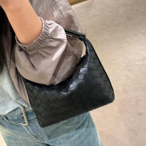 Cross-border explosion BV same lunch box bag, handwoven bag, versatile handbag, casual versatile shoulder underarm bag, women