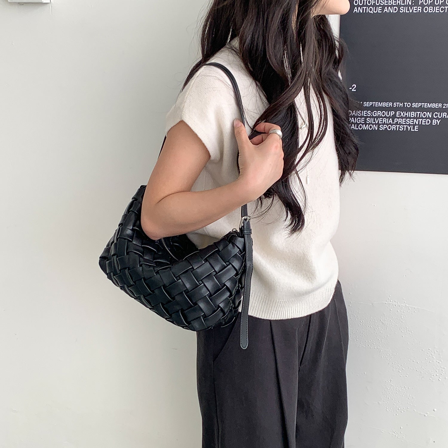 2026new arrival sense of relaxation hand-woven bag for women korean style simple work clothinghobo bag niche shoulder underarm bag for women