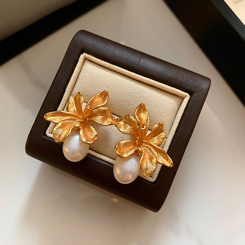 French gold floral natural pearl earrings - high-end, light luxury stud earrings