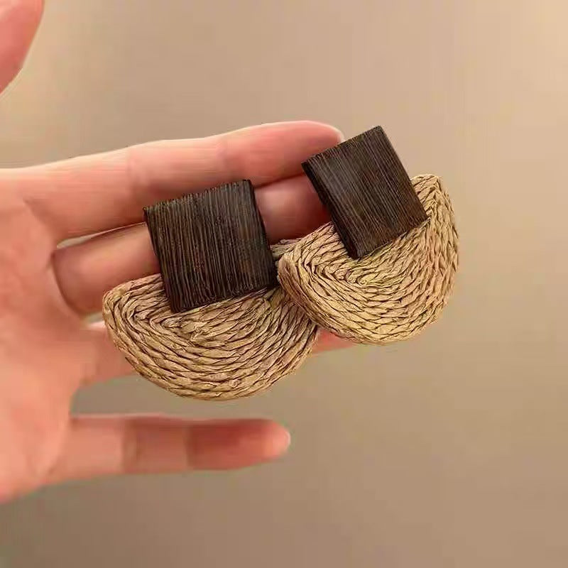 Retro ethnic style silver needle resin rattan beads round pendant earrings fashioneasiest for match earrings sense of design earrings