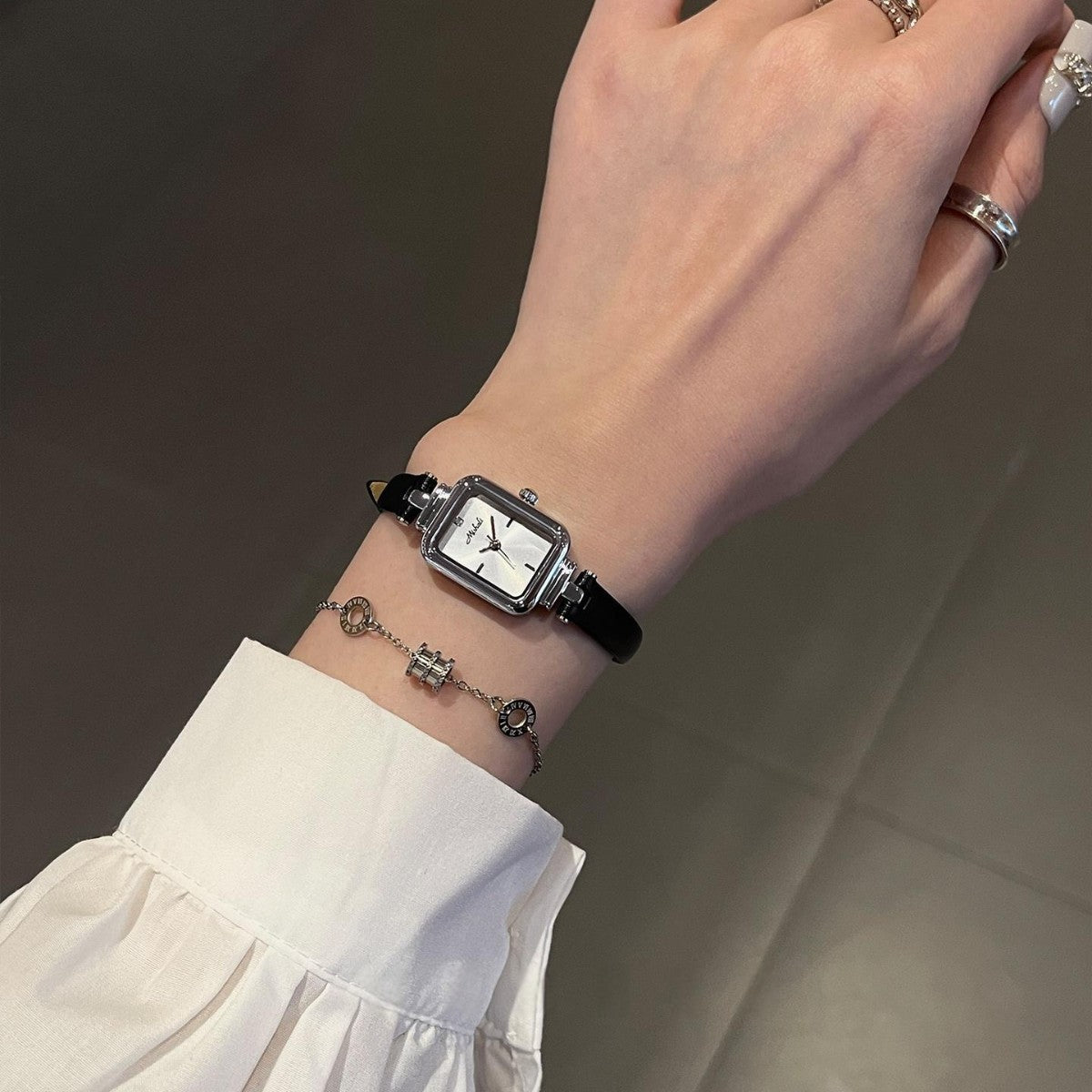 Weneed small dial watch women's 2026 new arrivalaccessible luxuryniche style women's casual square elegant quartz women's watch