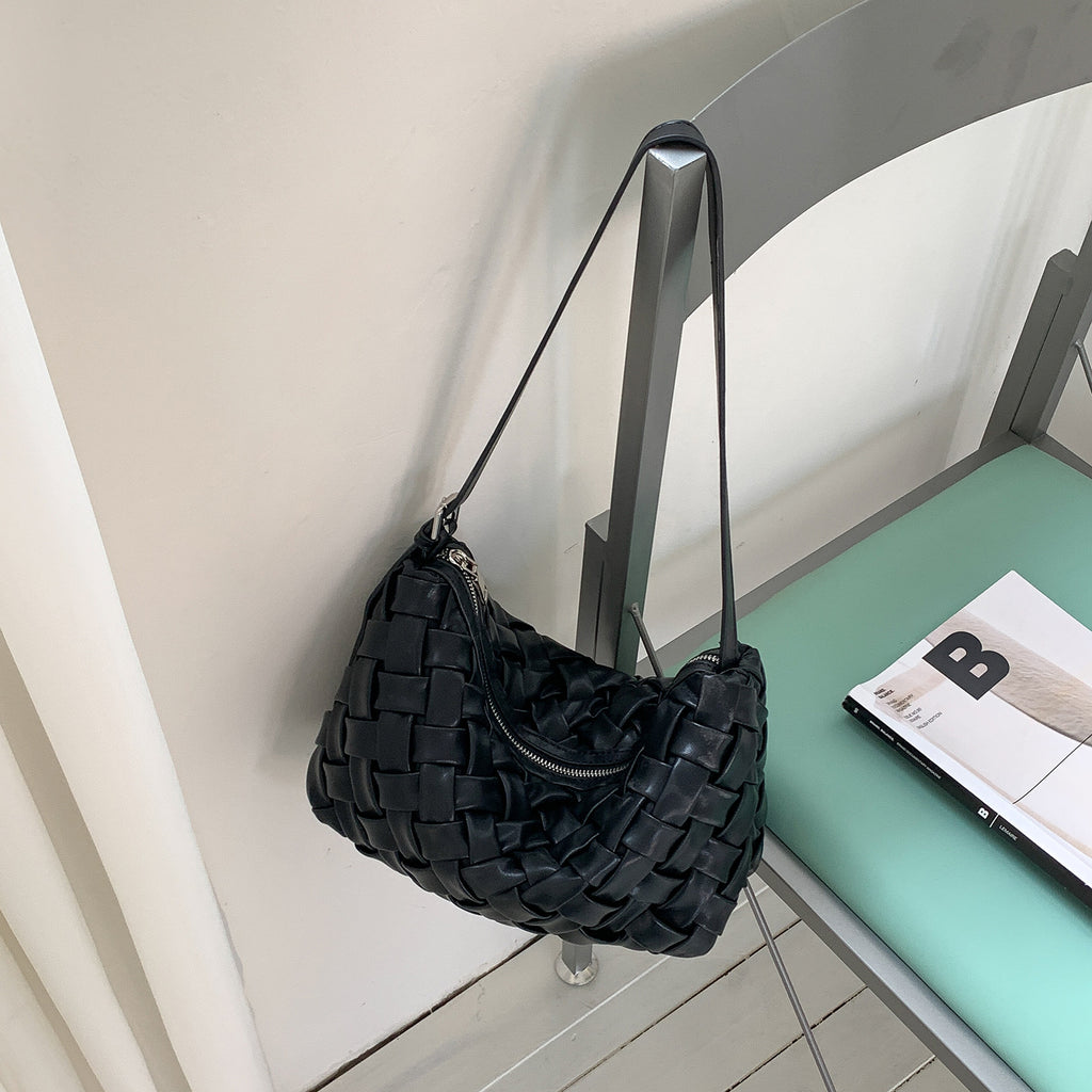 2026new arrival sense of relaxation hand-woven bag for women korean style simple work clothinghobo bag niche shoulder underarm bag for women