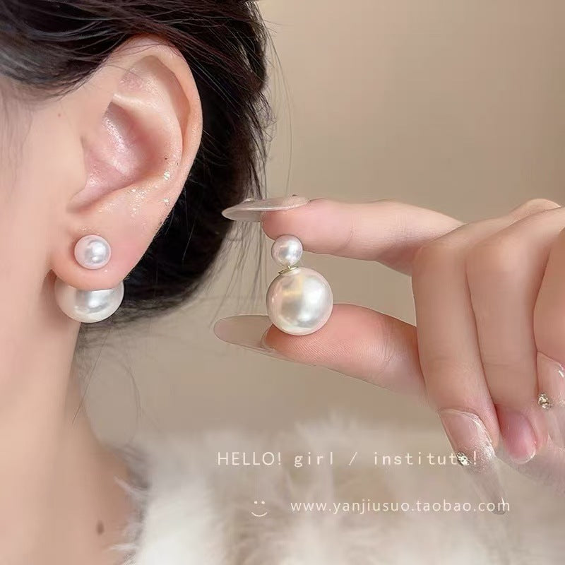 Earrings: luxurious and sophisticated 925 sterling silver stud earrings with pearls. elegant and versatile, a timeless classic