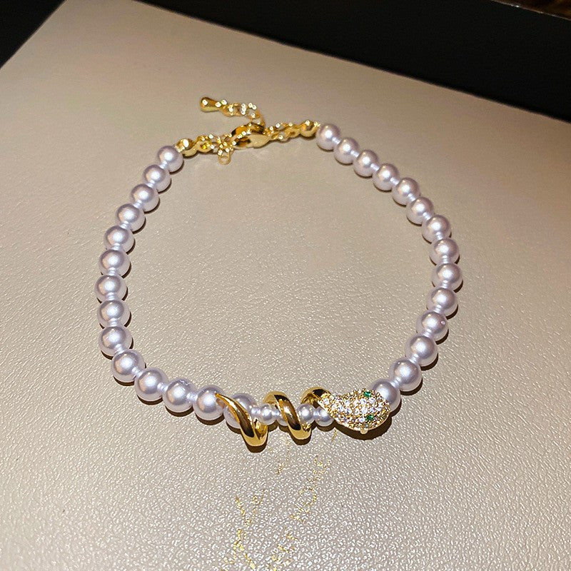 French retro zircon starburst pearl bracelet - exquisite, elegant, versatile, and luxurious for women