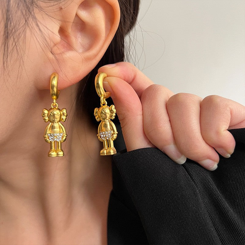 Earrings: luxurious and sophisticated 925 sterling silver stud earrings with pearls. elegant and versatile, a timeless classic
