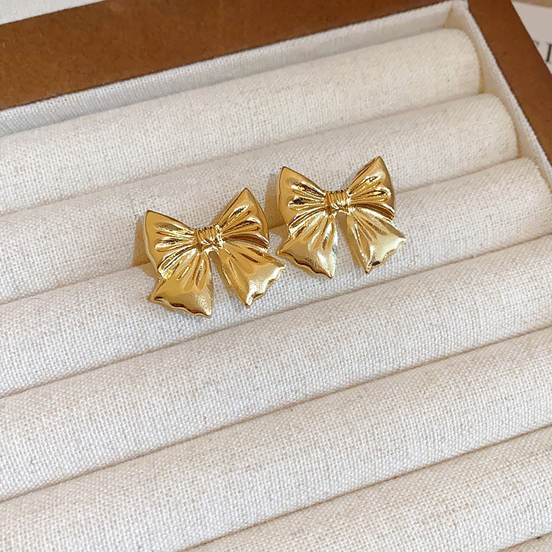 Real gold electroplated silver needle pearl flower earrings fashionelegant earrings accessible luxuryclassy earrings