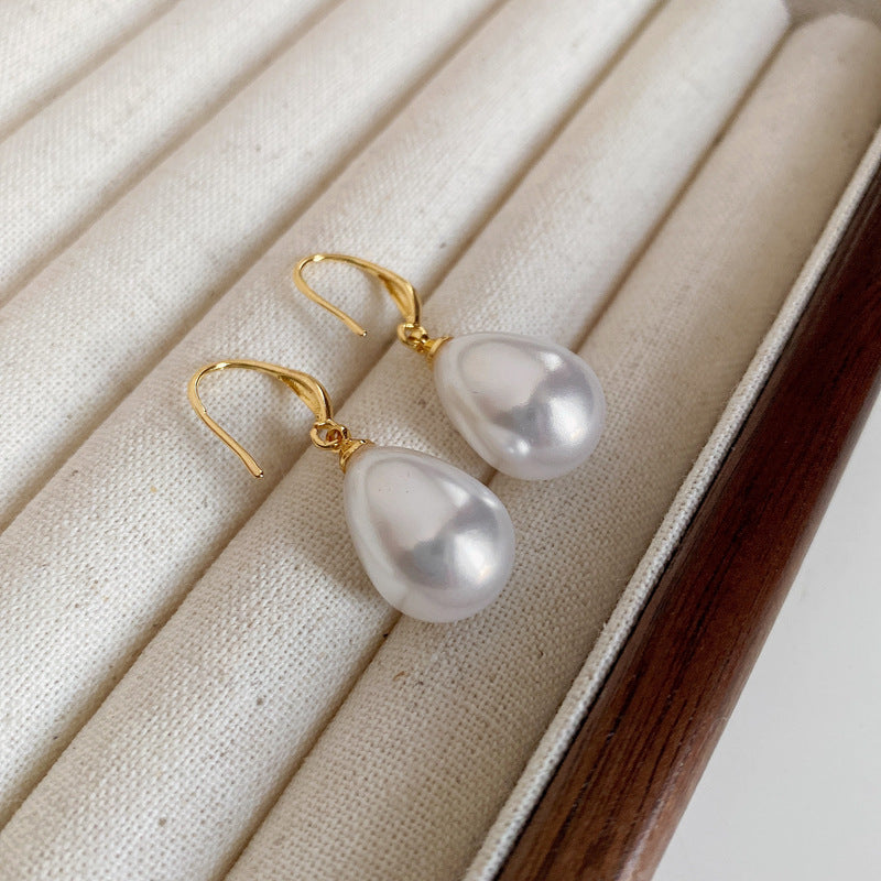 Real gold electroplated silver needle pearl flower earrings fashionelegant earrings accessible luxuryclassy earrings