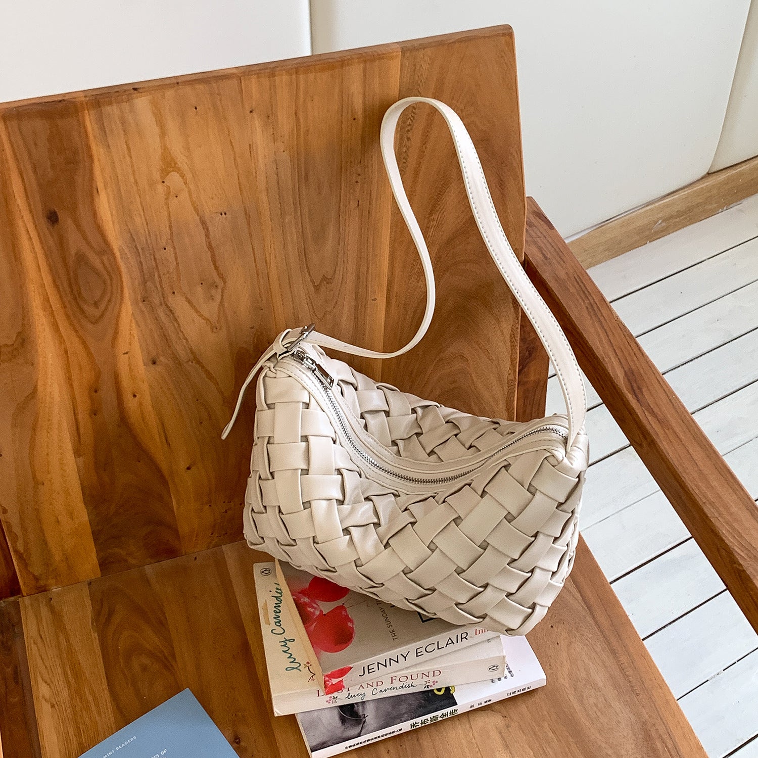 2026new arrival sense of relaxation hand-woven bag for women korean style simple work clothinghobo bag niche shoulder underarm bag for women