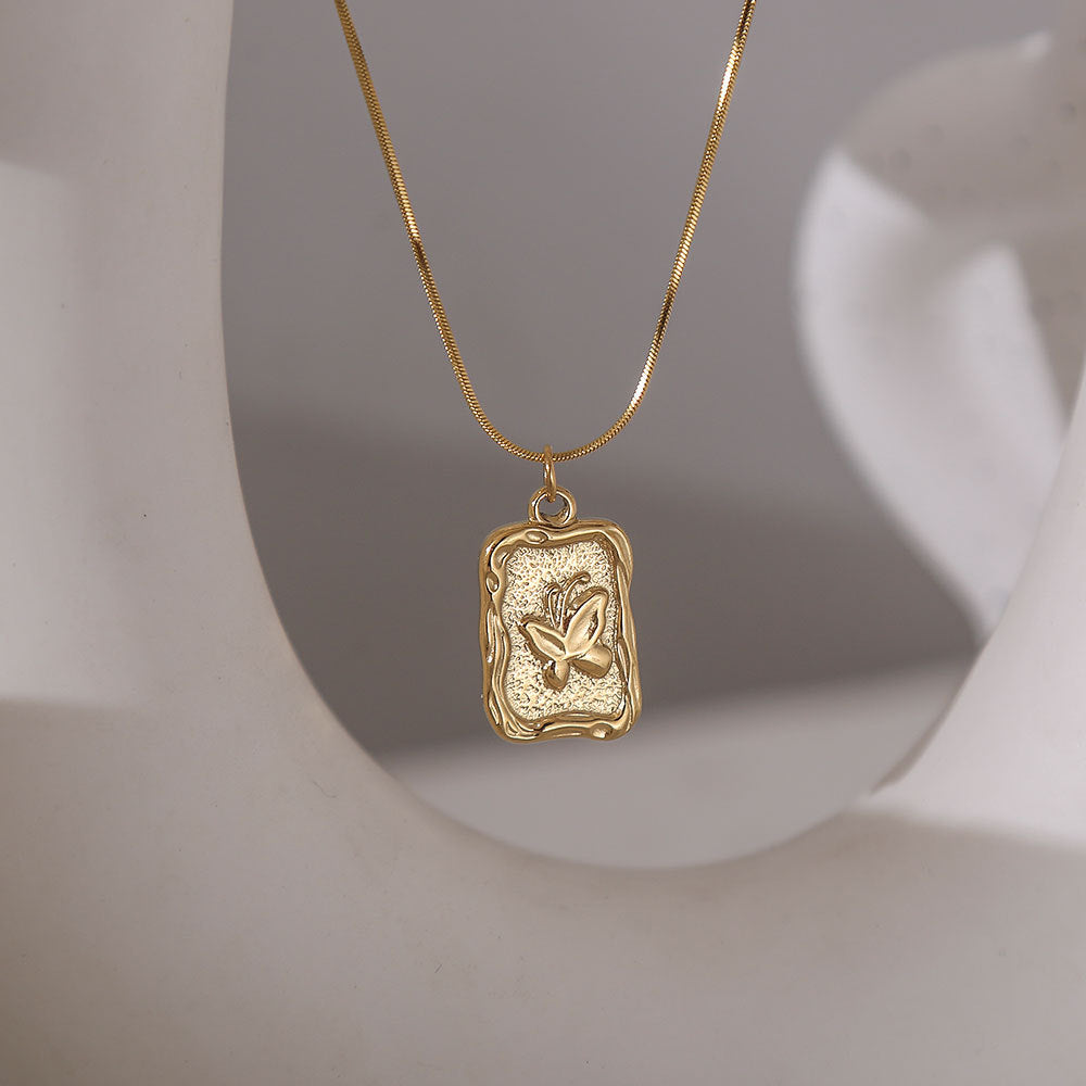 Titanium steel color-preserving small mirror necklace for women retrofrench embossed magic mirror rose square brand