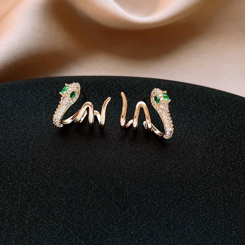 Real gold electroplated silver needle pearl flower earrings fashionelegant earrings accessible luxuryclassy earrings