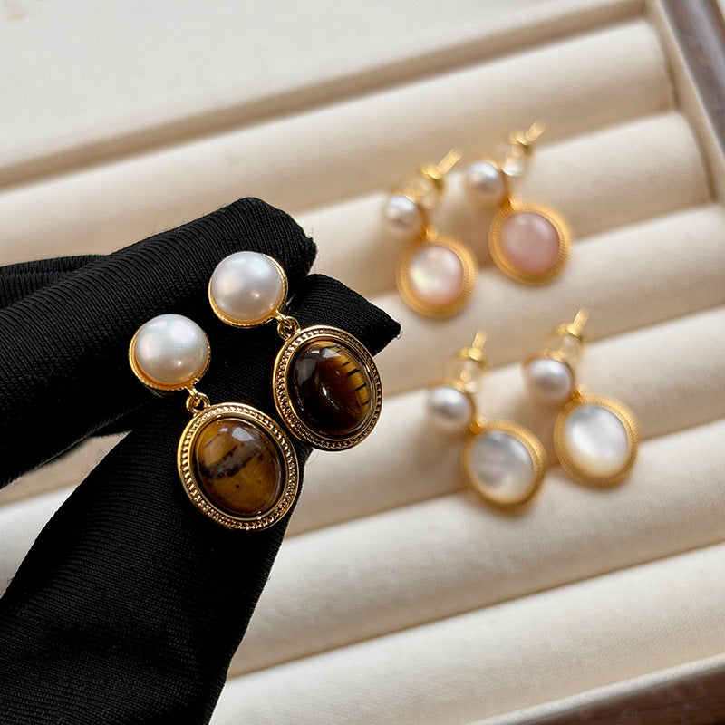 Natural white mother-of-pearl freshwater pearl personalized "maillard" earrings - vintage-inspired, accessible luxury jewelry for women
