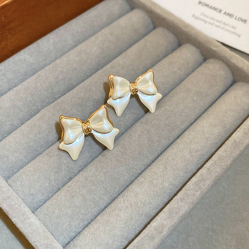Real gold electroplated silver needle pearl flower earrings fashionelegant earrings accessible luxuryclassy earrings