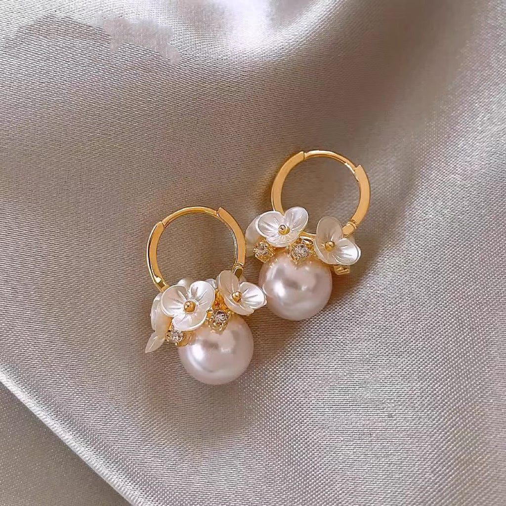 Real gold electroplated silver needle pearl flower earrings fashionelegant earrings accessible luxuryclassy earrings