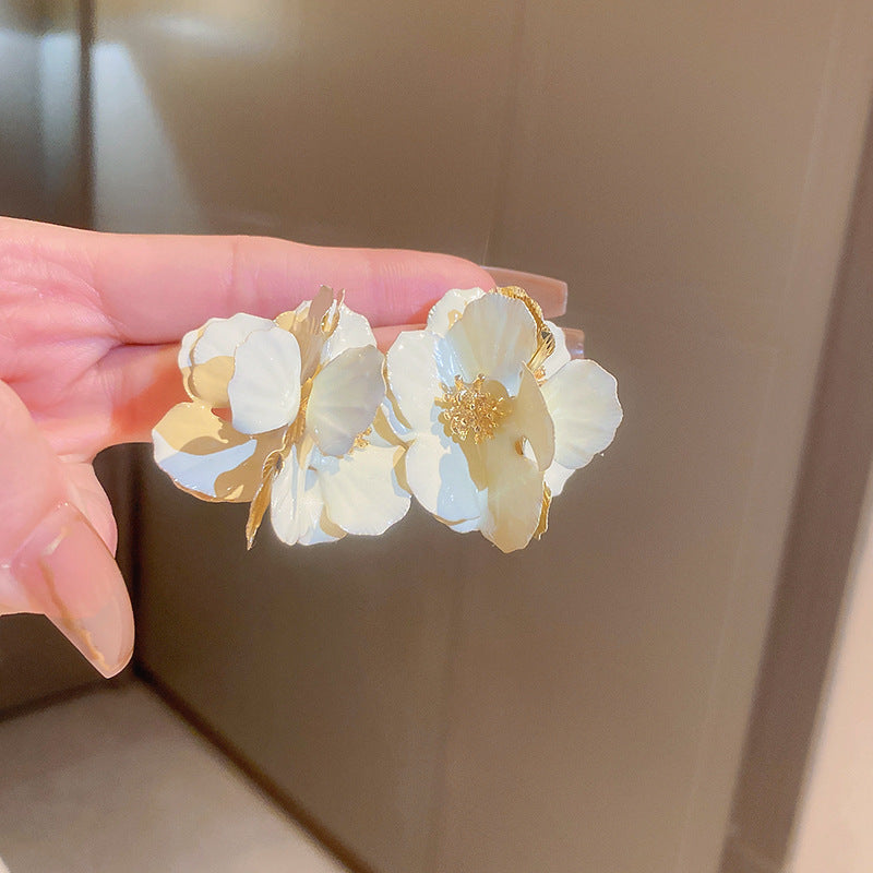 Real gold electroplated silver needle pearl flower earrings fashionelegant earrings accessible luxuryclassy earrings