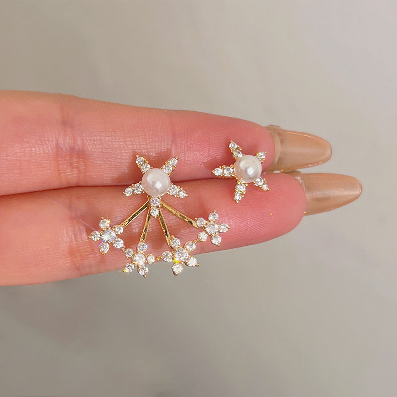 Earrings: luxurious and sophisticated 925 sterling silver stud earrings with pearls. elegant and versatile, a timeless classic