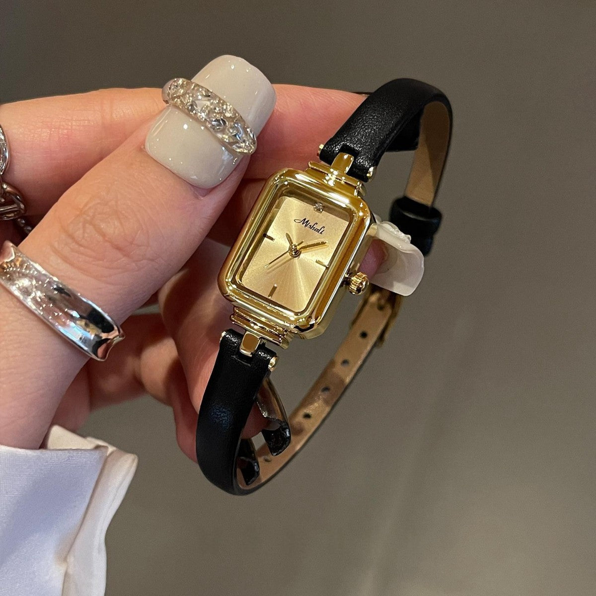 Weneed small dial watch women's 2026 new arrivalaccessible luxuryniche style women's casual square elegant quartz women's watch