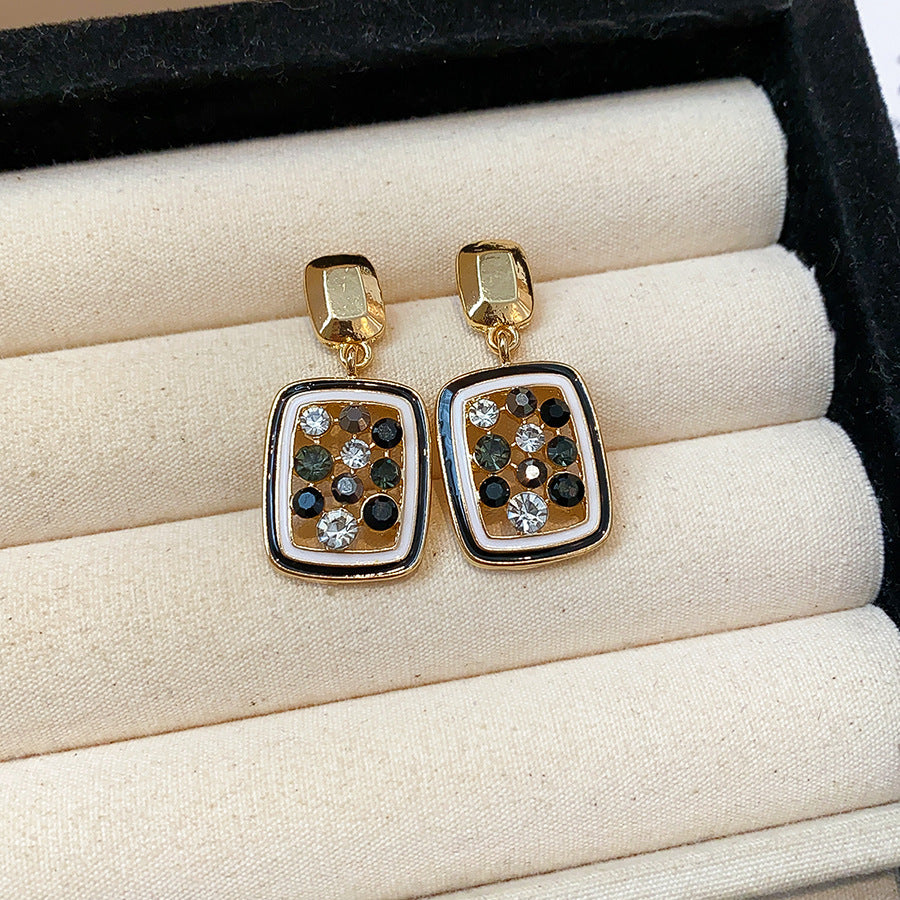 Real gold electroplated silver needle pearl flower earrings fashionelegant earrings accessible luxuryclassy earrings