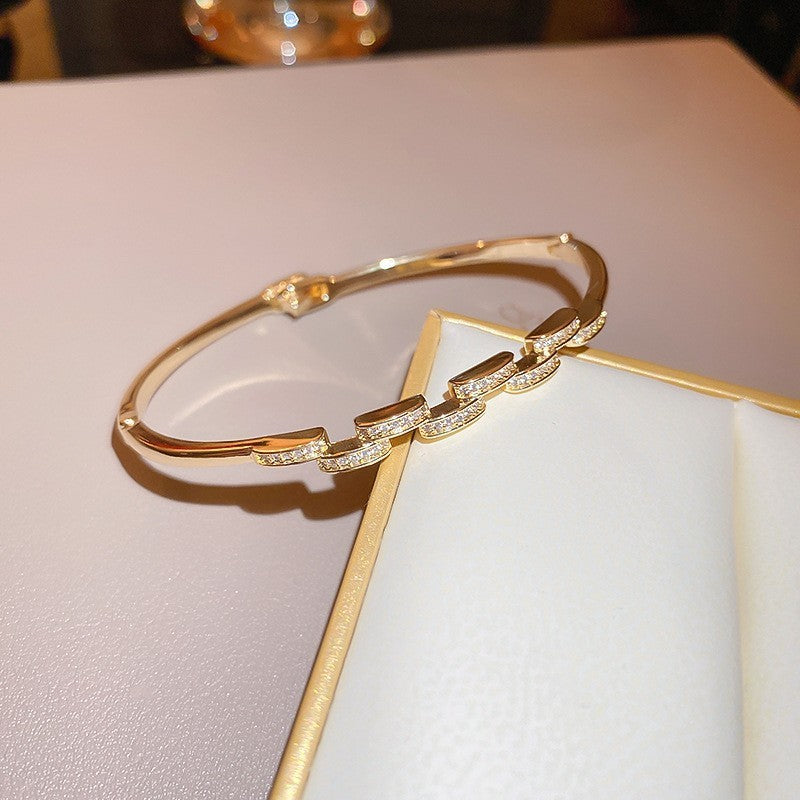 Real gold electroplated diamond letter open bracelet new arrivalaccessible luxuryclassy sense of hand jewelry for women