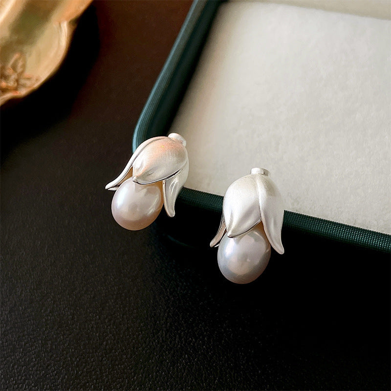 Real gold electroplated silver needle pearl flower earrings fashionelegant earrings accessible luxuryclassy earrings