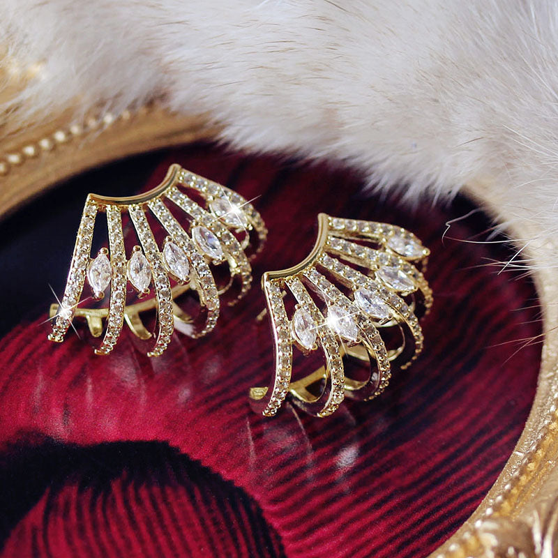 Real gold electroplated silver needle pearl flower earrings fashionelegant earrings accessible luxuryclassy earrings