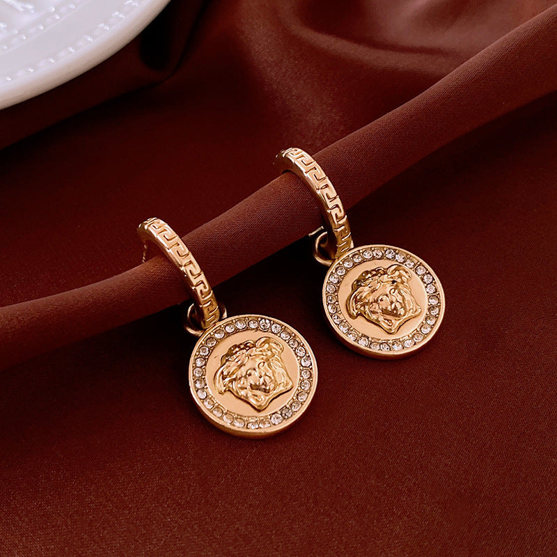 Real gold electroplated silver needle pearl flower earrings fashionelegant earrings accessible luxuryclassy earrings