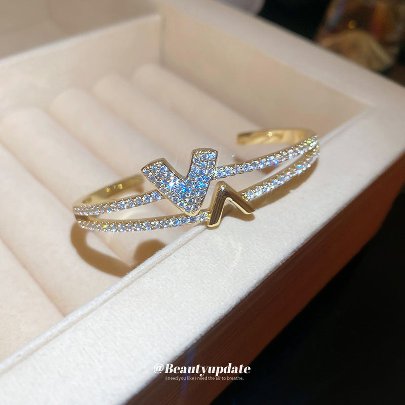 Real gold electroplated diamond letter open bracelet new arrivalaccessible luxuryclassy sense of hand jewelry for women