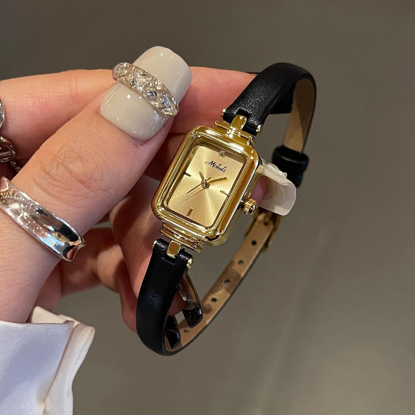 Weneed small dial watch women's 2026 new arrivalaccessible luxuryniche style women's casual square elegant quartz women's watch