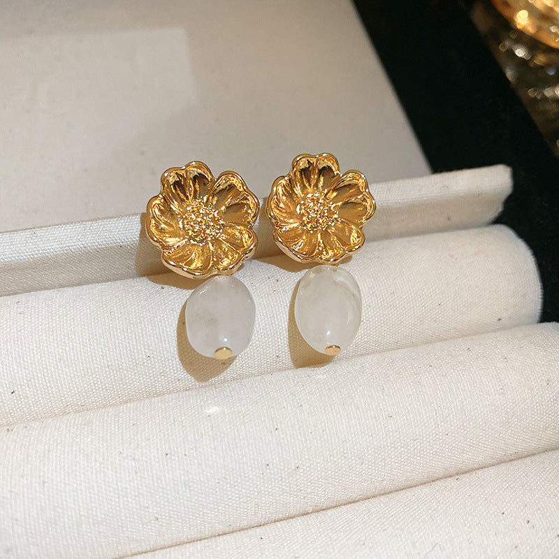 Real gold electroplated silver needle pearl flower earrings fashionelegant earrings accessible luxuryclassy earrings