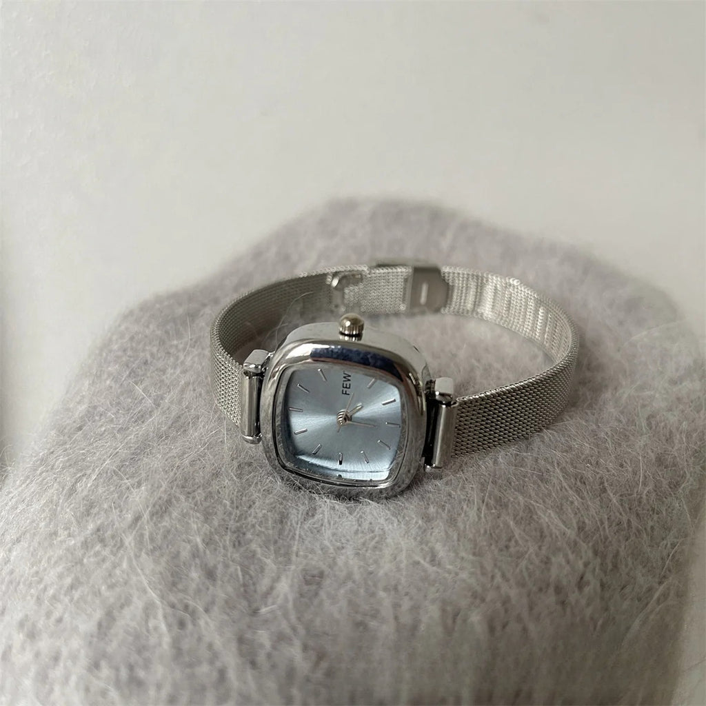 Blue mother-of-pearl dial watch - women's elegant, niche, high-end, exquisite quartz watch
